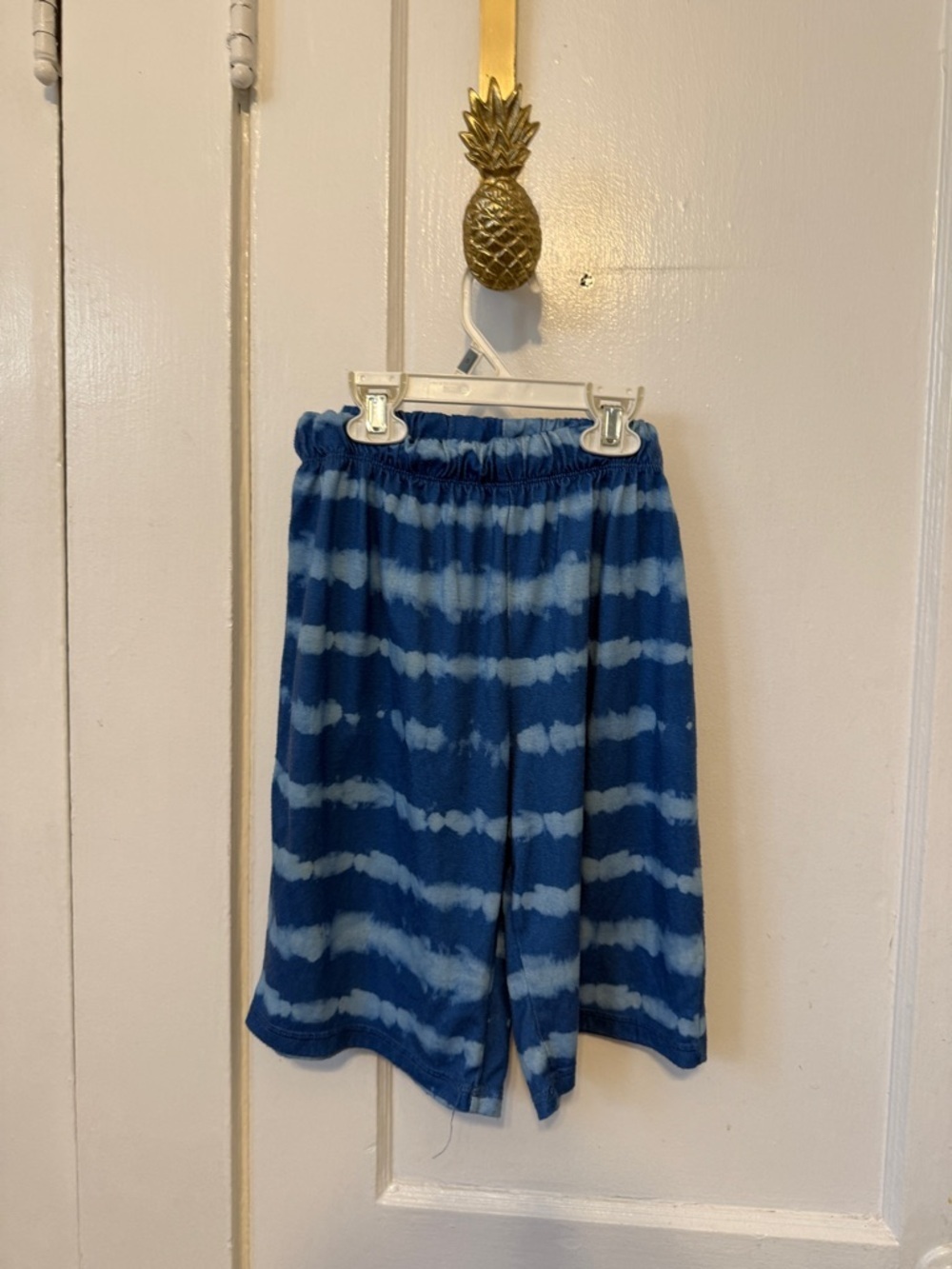 Eddie Bauer youth size L Tie-Dye Blue Elastic Waist Shorts